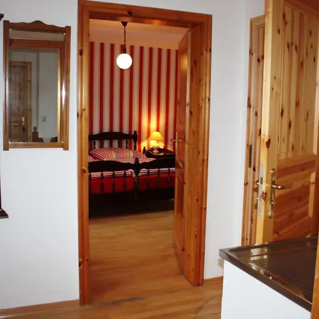 Altstadt Cafe 게스트하우스 3*